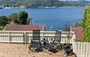 Gorgeous Home In Lyngdal With House Sea View